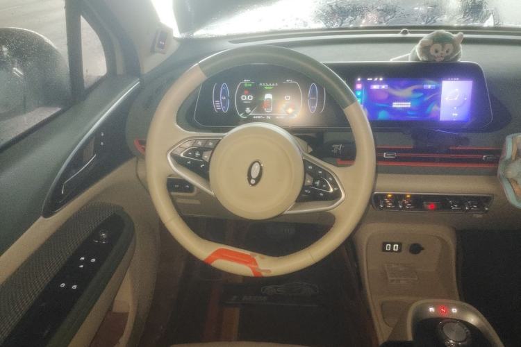 Used ORA Good Cat 2022 Morandi Edition 400km Standard Range Premium Version Lithium Iron Phosphate Steering Wheel