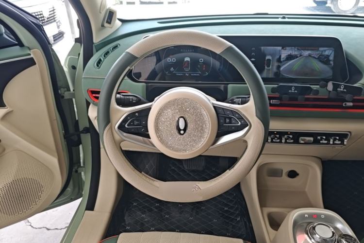 Used ORA Good Cat 2022 Morandi Edition 400km Standard Range Premium Version Lithium Iron Phosphate Steering Wheel