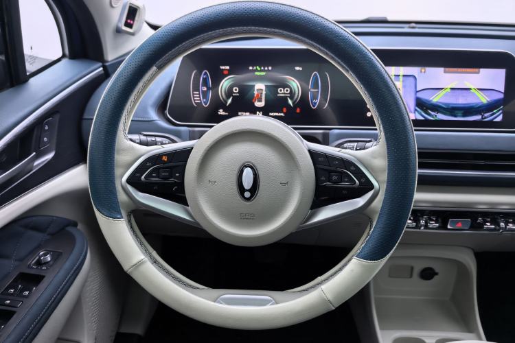 Used ORA Good Cat 2022 400km Standard Range Premium Version Lithium-Ion Battery Steering Wheel