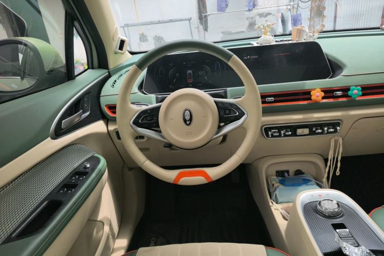 Used ORA Good Cat 2022 400km Standard Range Premium Version Lithium-Ion Battery Steering Wheel
