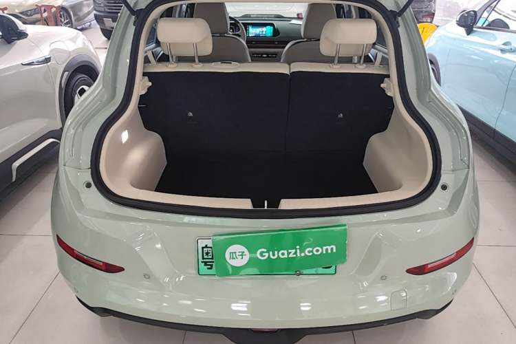Used ORA Good Cat 2022 Morandi Edition 400km Standard Range Two-Week Young Enjoyment Version Lithium Iron Phosphate Trunk