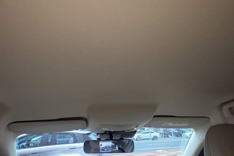 Used ORA Good Cat 2022 400km Standard Range Luxury Version Lithium Iron Phosphate Headliner