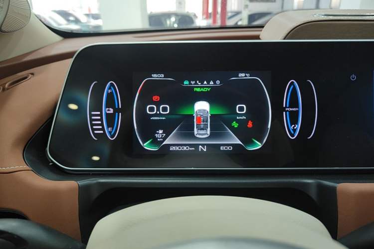 Used ORA Good Cat 2022 Morandi Edition 400km Standard Range Premium Version Lithium-Ion Battery Instrument Cluster