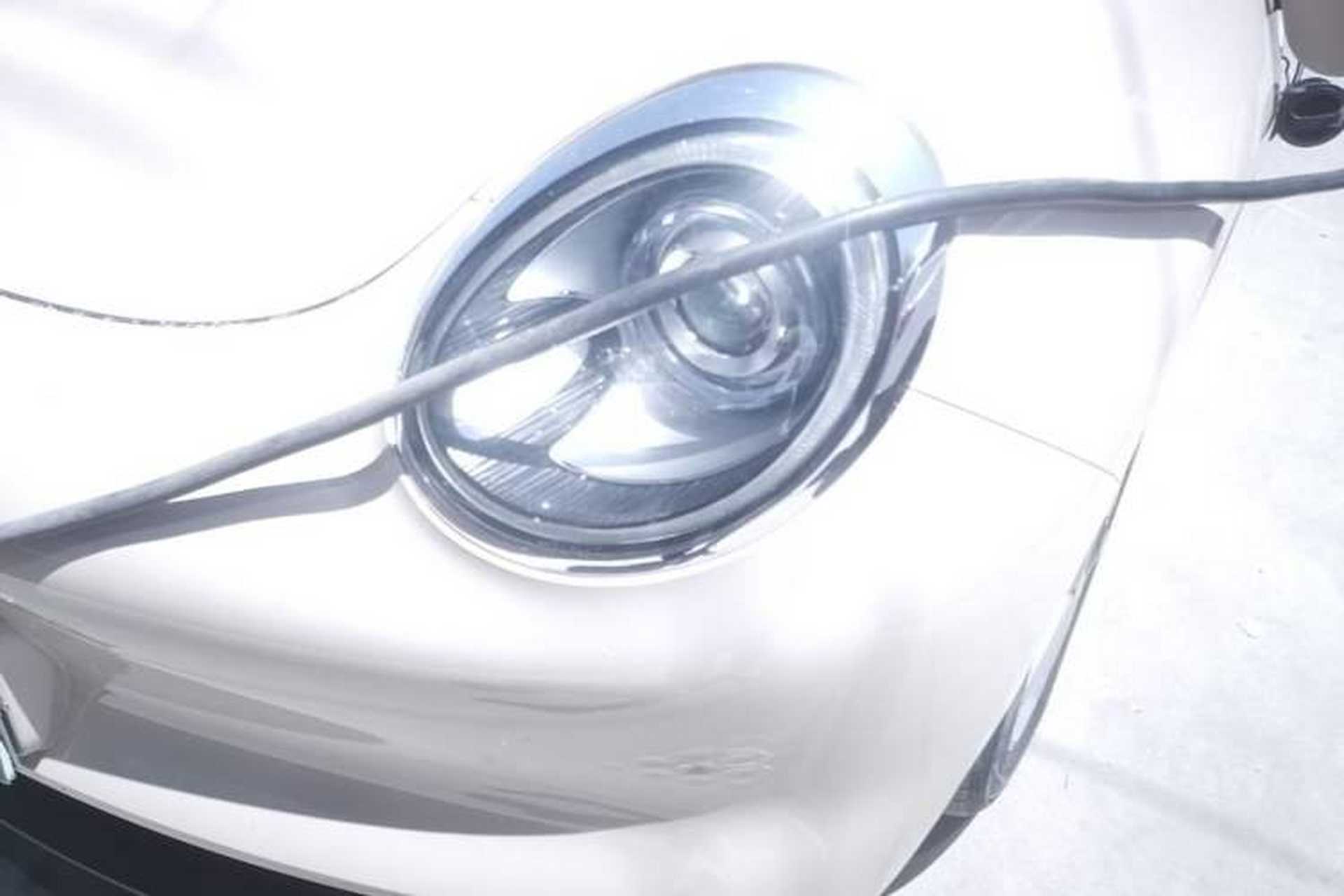 Used ORA Good Cat 2022 400km Standard Range Premium Version Lithium-Ion Battery Left Front Headlight