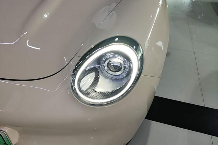Used ORA Good Cat 2022 Morandi Edition 400km Standard Range Premium Version Lithium Iron Phosphate Left Front Headlight