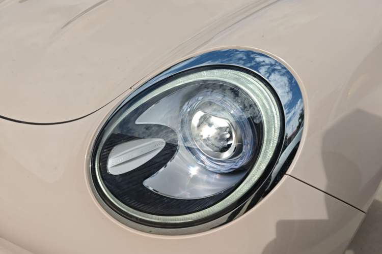 Used ORA Good Cat 2022 400km Standard Range Premium Version Lithium Iron Phosphate Left Front Headlight