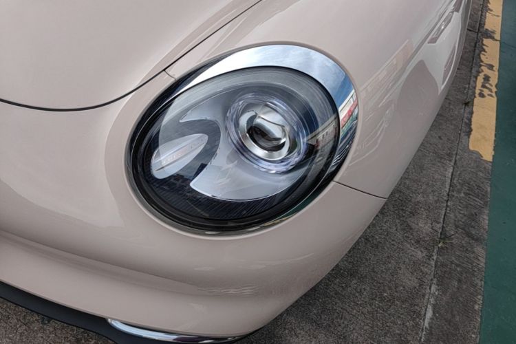 Used ORA Good Cat 2022 400km Standard Range Luxury Version Lithium Iron Phosphate Left Front Headlight