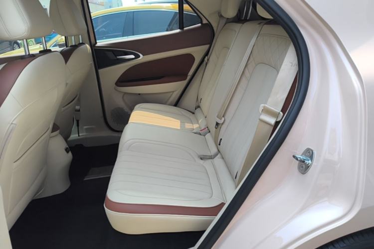 Used ORA Good Cat 2022 Morandi Edition 400km Standard Range Two-Week Young Enjoyment Version Lithium Iron Phosphate Left Rear Seat