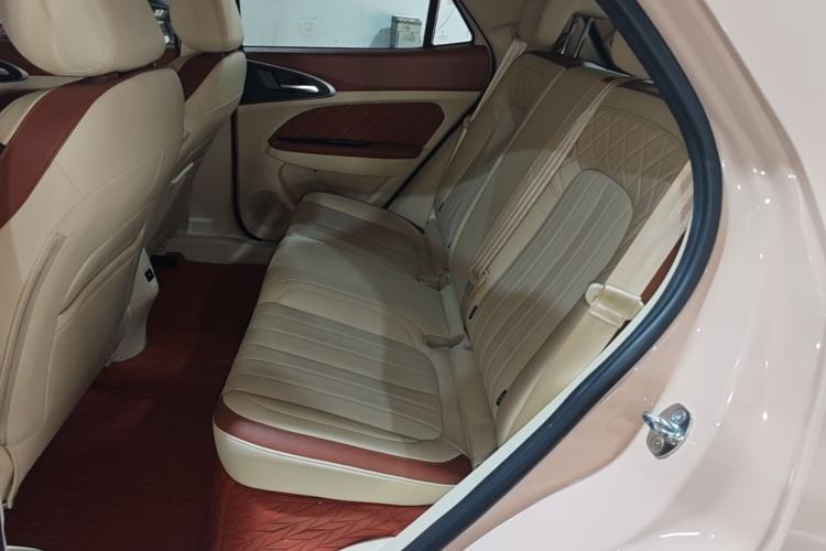 Used ORA Good Cat 2022 400km Standard Range Luxury Version Lithium Iron Phosphate Left Rear Seat