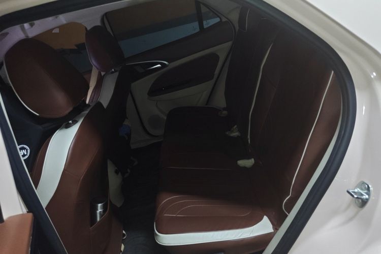 Used ORA Good Cat 2022 Morandi Edition 400km Standard Range Luxury Version Lithium-Ion Battery Left Rear Seat
