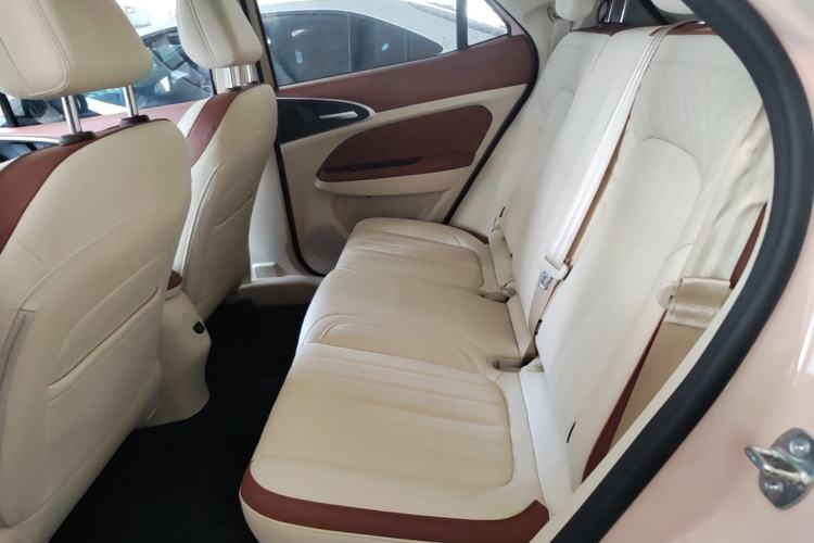 Used ORA Good Cat 2022 400km Standard Range Premium Version Lithium Iron Phosphate Left Rear Seat