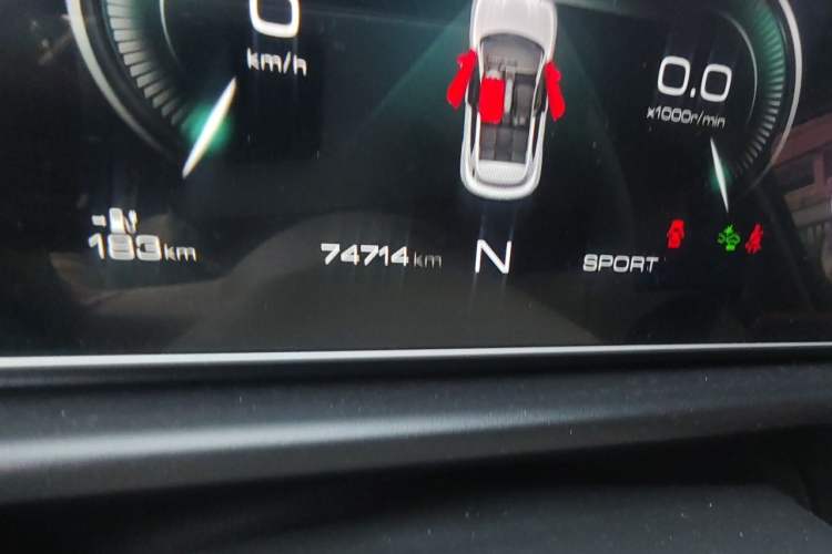 Used ORA Good Cat 2022 Morandi Edition 400km Standard Range Premium Version Lithium Iron Phosphate Odometer Close Up