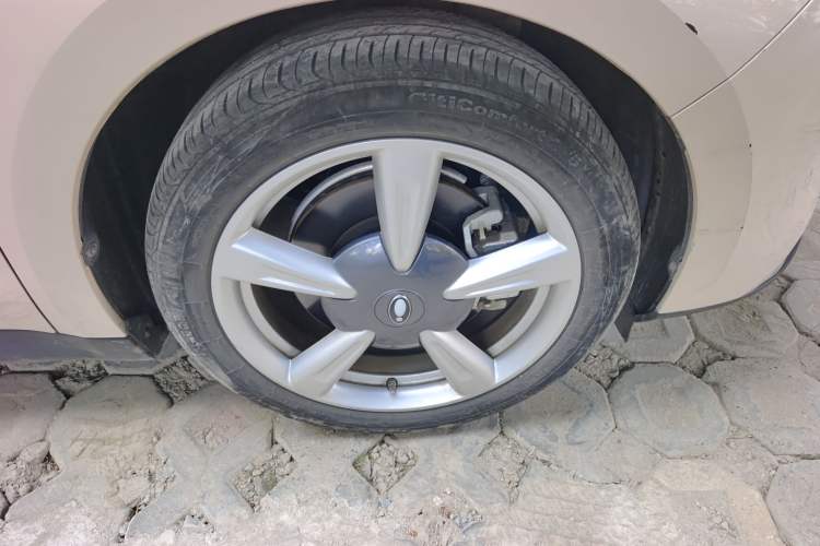 Used ORA Good Cat 2022 400km Standard Range Luxury Version Lithium Iron Phosphate Exterior 7