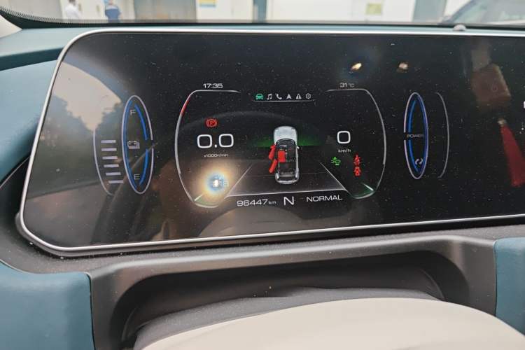 Used ORA Good Cat 2022 Morandi Edition 400km Standard Range Premium Version Lithium Iron Phosphate Instrument Cluster