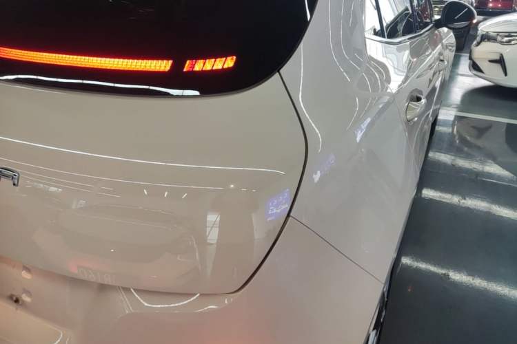 Used ORA Good Cat 2022 400km Standard Range Premium Version Lithium-Ion Battery Right Rear Taillight