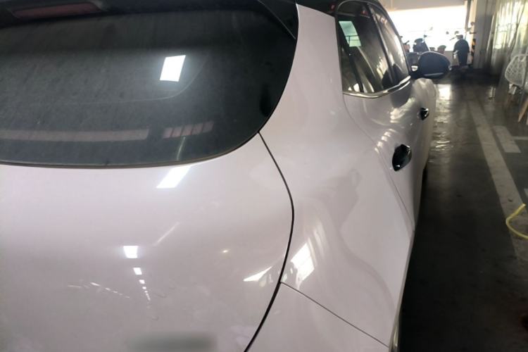 Used ORA Good Cat 2022 Morandi Edition 400km Standard Range Luxury Version Lithium Iron Phosphate Right Rear Taillight