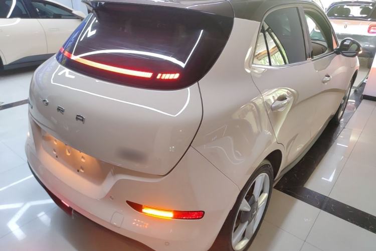 Used ORA Good Cat 2022 Morandi Edition 400km Standard Range Premium Version Lithium-Ion Battery Rear Right 45 Deg