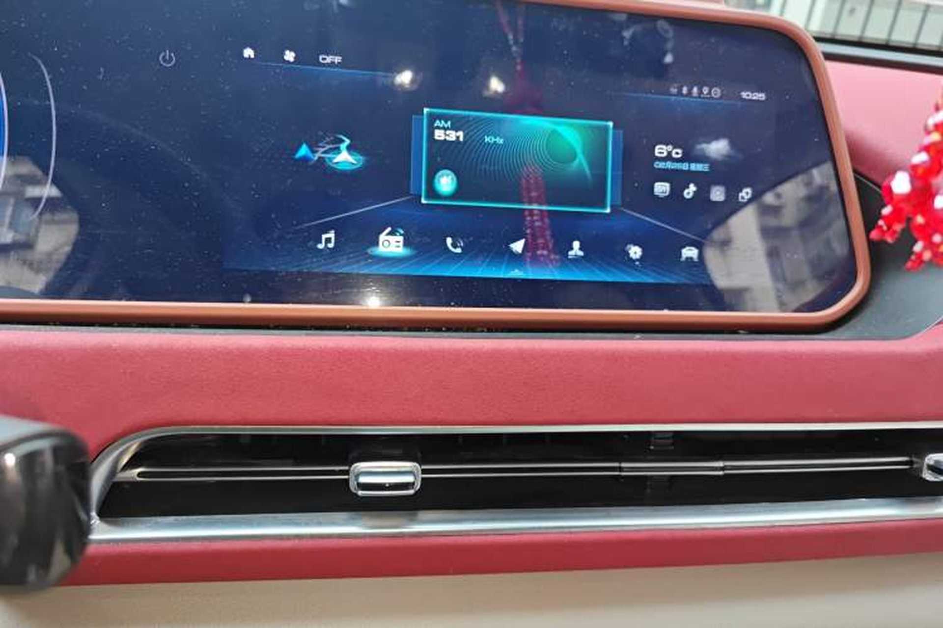 Used ORA Good Cat 2022 400km Standard Range Premium Version Lithium Iron Phosphate Audio And AC Panel