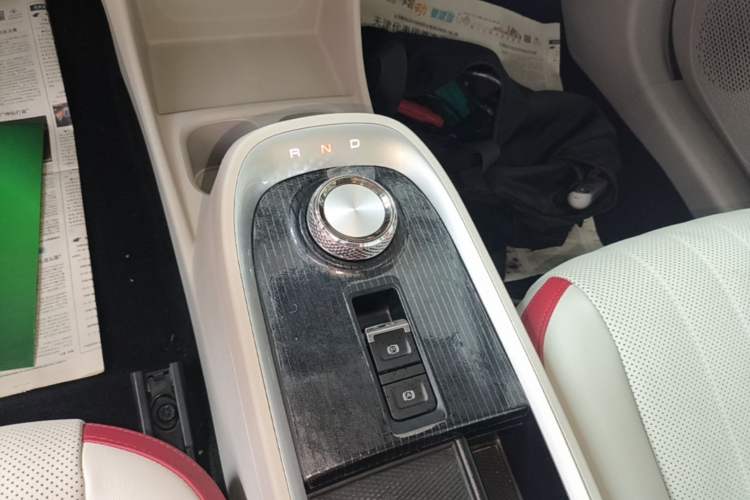 Used ORA Good Cat 2022 400km Standard Range Premium Version Lithium Iron Phosphate Gear Lever