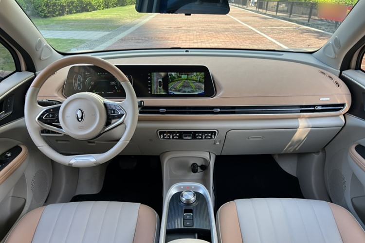 Used ORA Good Cat 2022 Morandi Edition 400km Standard Range Luxury Version Lithium Iron Phosphate Interior 1