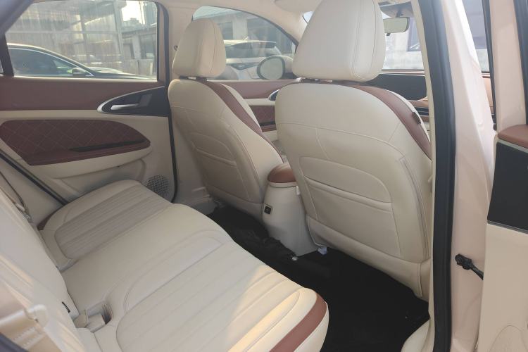 Used ORA Good Cat 2022 Morandi Edition 400km Standard Range Premium Version Lithium Iron Phosphate Interior 13