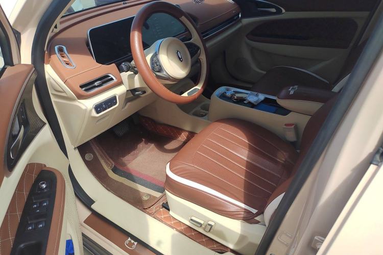 Used ORA Good Cat 2022 400km Standard Range Premium Version Lithium-Ion Battery Interior 2