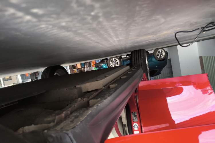 Used ORA Good Cat 2022 400km Standard Range Luxury Version Lithium Iron Phosphate Right Side Sill