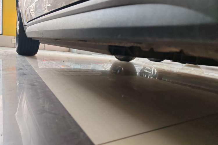 Used ORA Good Cat 2022 400km Standard Range Luxury Version Ternary Lithium Right Side Sill