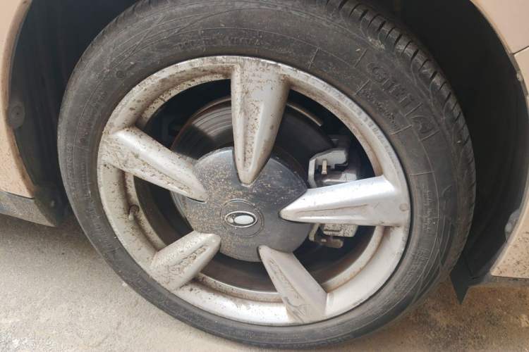 Used ORA Good Cat 2022 400km Standard Range Premium Version Lithium-Ion Battery Right Front Wheel Hub
