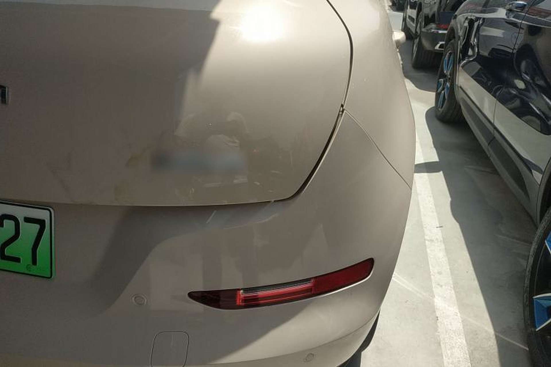 Used ORA Good Cat 2022 Morandi Edition 400km Standard Range Luxury Version Lithium-Ion Battery Right Rear Taillight