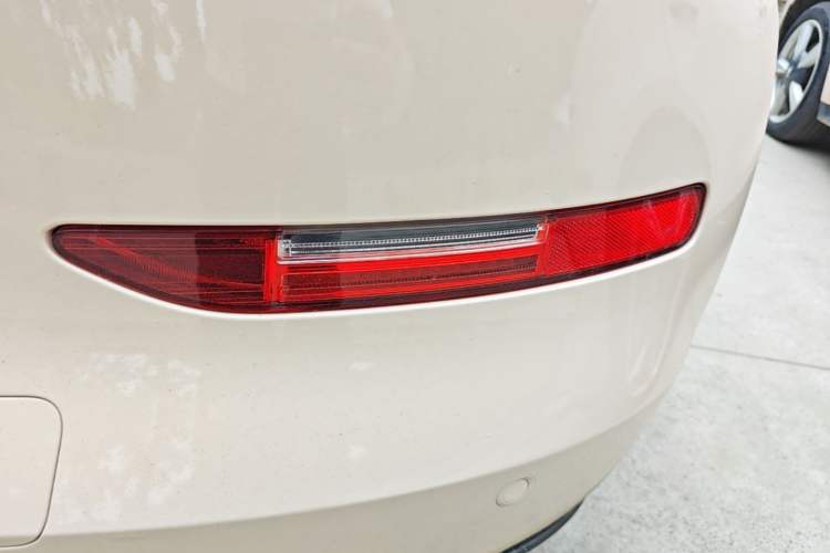 Used ORA Good Cat 2022 400km Standard Range Premium Version Lithium-Ion Battery Right Rear Taillight