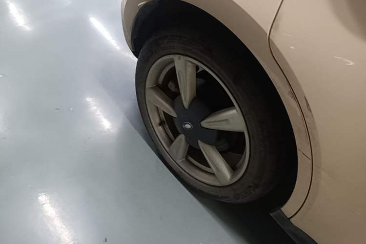 Used ORA Good Cat 2022 Morandi Edition 400km Standard Range Luxury Version Lithium-Ion Battery Right Rear Wheel Hub