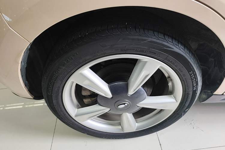 Used ORA Good Cat 2022 400km Standard Range Luxury Version Lithium Iron Phosphate Right Rear Wheel Hub