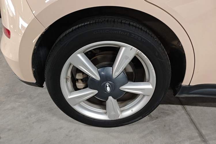 Used ORA Good Cat 2022 400km Standard Range Premium Version Lithium Iron Phosphate Right Rear Wheel Hub