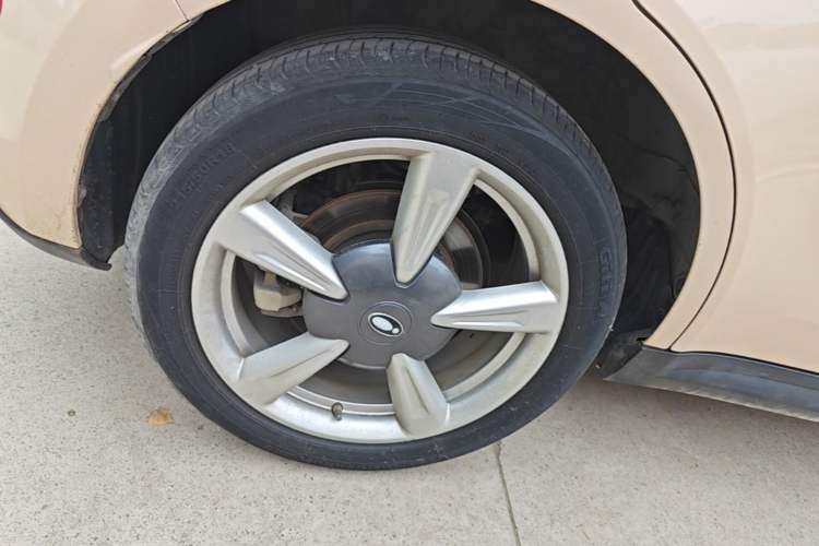 Used ORA Good Cat 2022 400km Standard Range Premium Version Lithium-Ion Battery Right Rear Wheel Hub