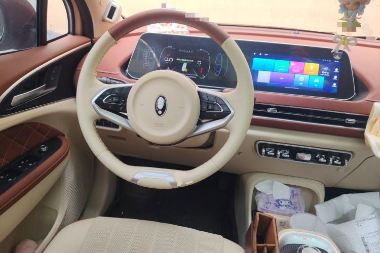 Used ORA Good Cat 2022 400km Standard Range Premium Version Lithium-Ion Battery Steering Wheel