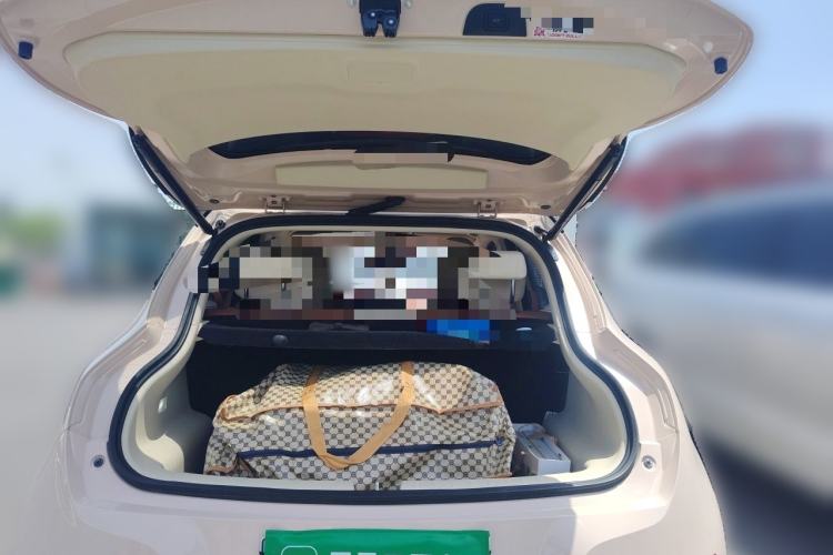 Used ORA Good Cat 2022 Morandi Edition 400km Standard Range Premium Version Lithium-Ion Battery Trunk