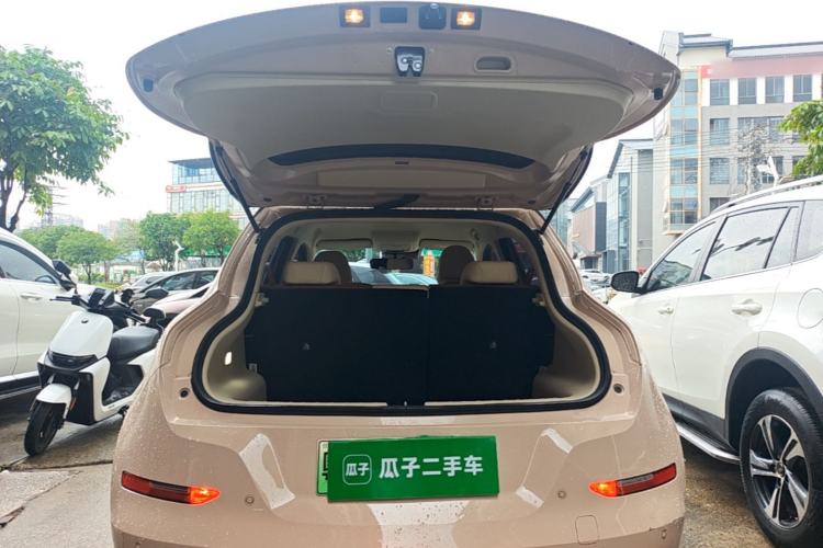 Used ORA Good Cat 2022 400km Standard Range Luxury Version Lithium Iron Phosphate Trunk
