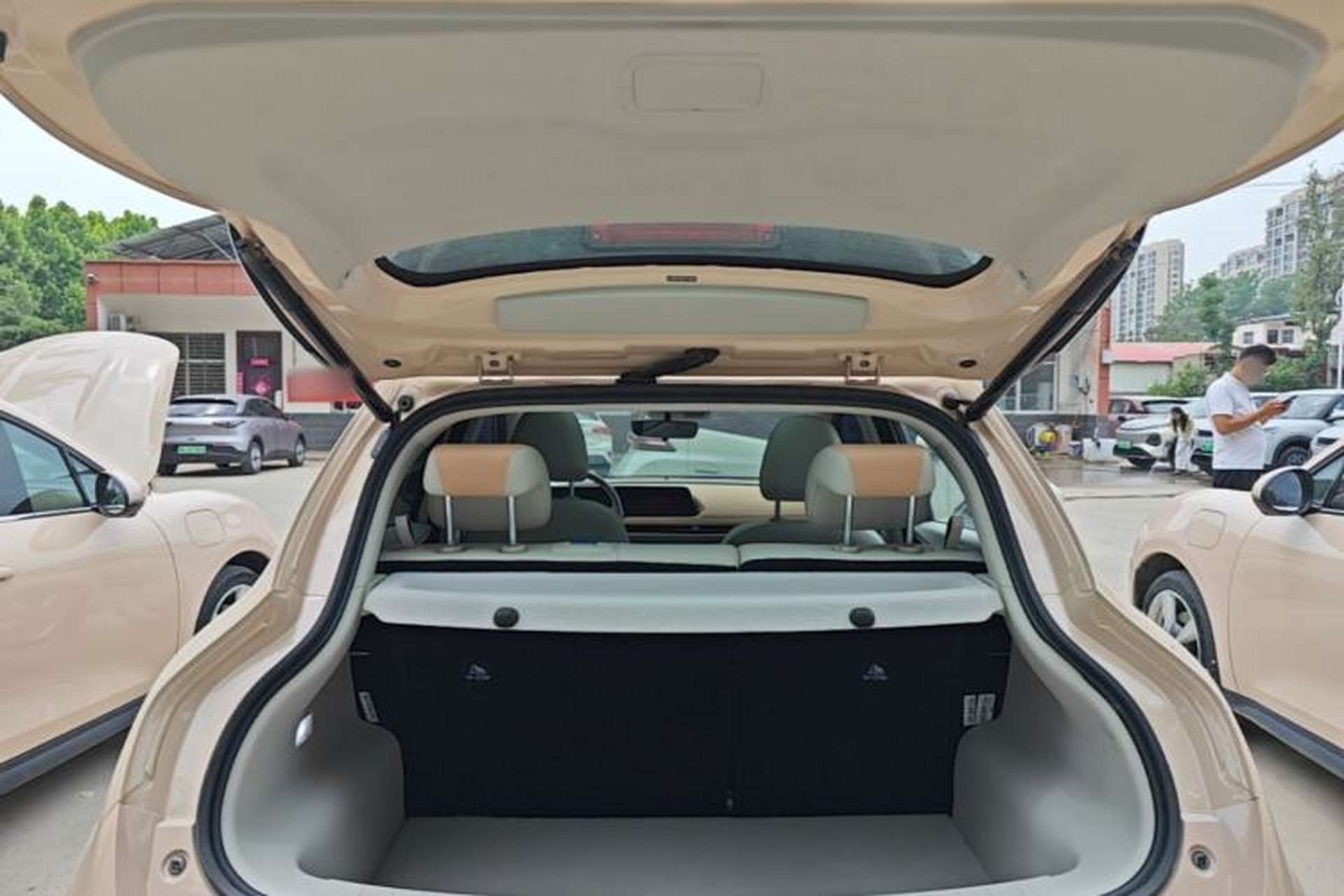 Used ORA Good Cat 2022 400km Standard Range Premium Version Lithium-Ion Battery Trunk