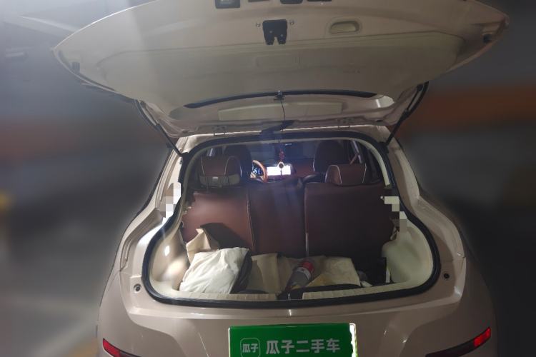 Used ORA Good Cat 2022 Morandi Edition 400km Standard Range Luxury Version Lithium-Ion Battery Trunk