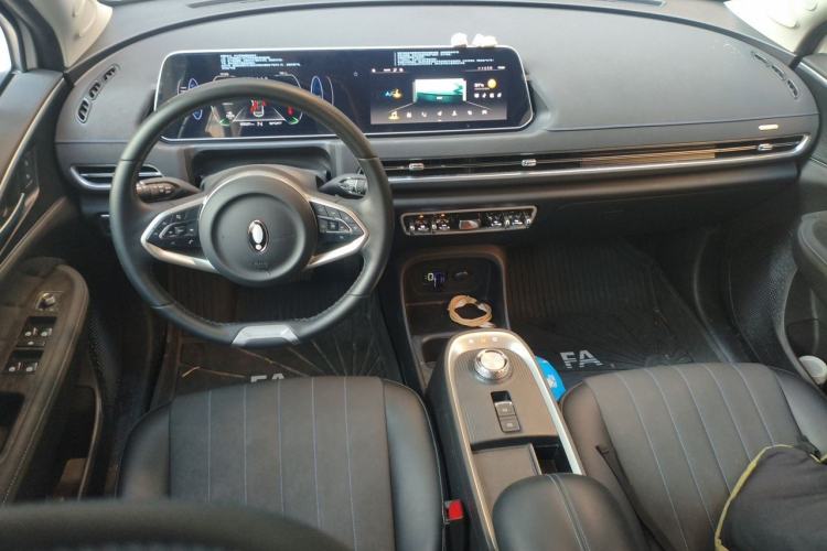 Used ORA Good Cat 2022 400km Standard Range Luxury Version Lithium Iron Phosphate Center Console