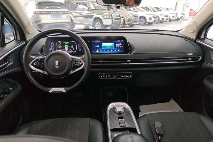 Used ORA Good Cat 2022 400km Standard Range Luxury Version Lithium Iron Phosphate Center Console