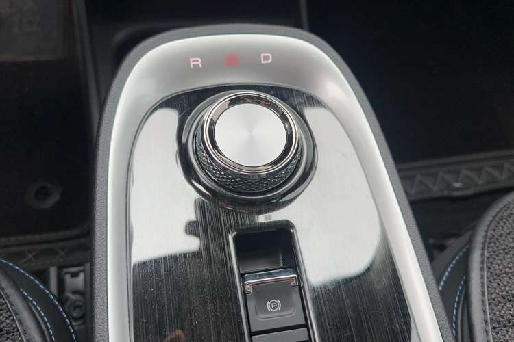 Used ORA Good Cat 2022 400km Standard Range Premium Version Lithium-Ion Battery Gear Lever