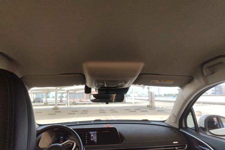 Used ORA Good Cat 2022 400km Standard Range Luxury Version Lithium Iron Phosphate Headliner