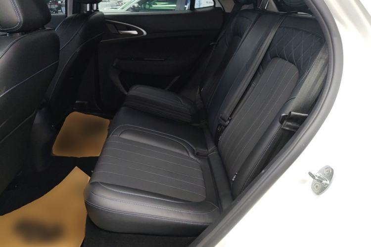 Used ORA Good Cat 2022 400km Standard Range Premium Version Lithium Iron Phosphate Left Rear Seat