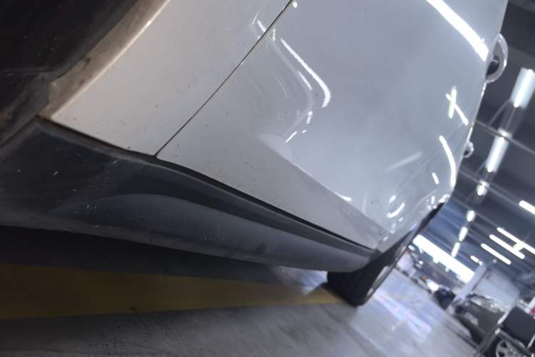 Used ORA Good Cat 2022 400km Standard Range Premium Version Lithium Iron Phosphate Left Side Sill