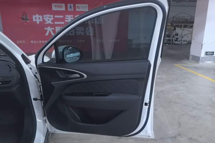 Used ORA Good Cat 2022 400km Standard Range Premium Version Lithium Iron Phosphate Right Front Door Interior