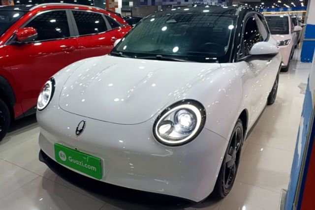 Used ORA Good Cat 2022 Morandi Edition 400km Standard Range Premium Version Lithium-Ion Battery