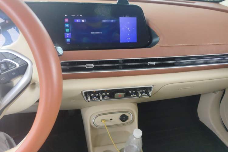 Used ORA Good Cat 2023 501 km Long-Range Premium Version Ternary Lithium Audio And AC Panel