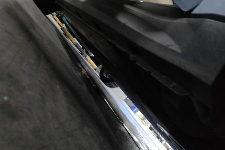 Used ORA Good Cat 2023 401 km Standard Range Luxury Version Lithium Iron Phosphate Chassis Front Right